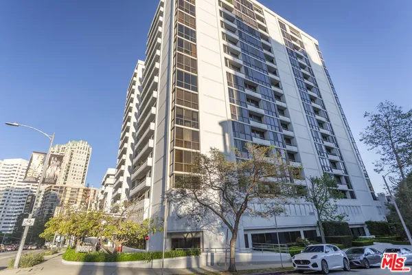 $1,799,000 | 10660 Wilshire Boulevard, Unit 1207, Los Angeles, CA 90024