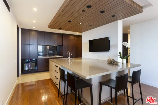 $1,799,000 | 10660 Wilshire Boulevard, Unit 1207, Los Angeles, CA 90024