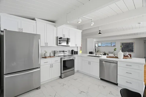$2,798,000 | 3609 South Court, Palo Alto, CA 94306