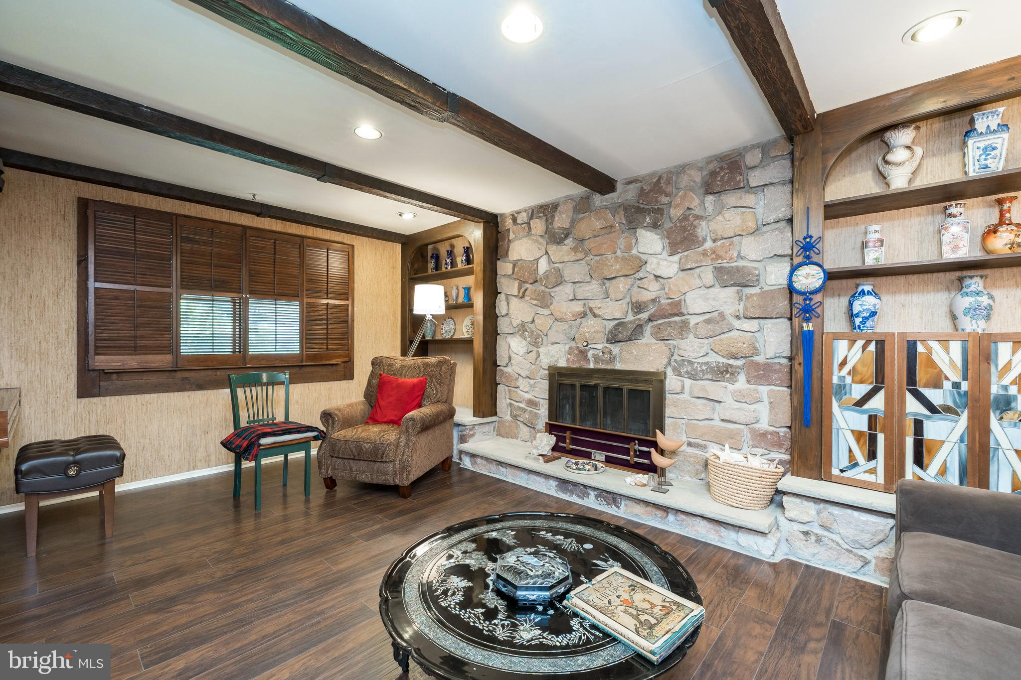 7813 Brookfield Road Cheltenham, PA 19012 - Photo 2 of 29 Gallery Image 2