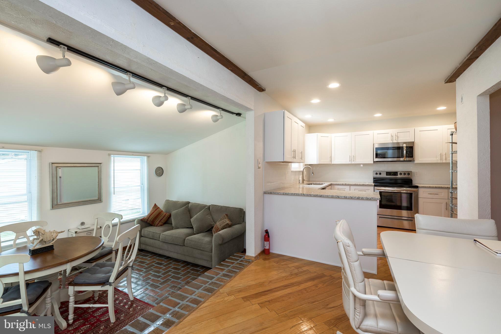 7813 Brookfield Road Cheltenham, PA 19012 - Photo 4 of 29 Gallery Image 4