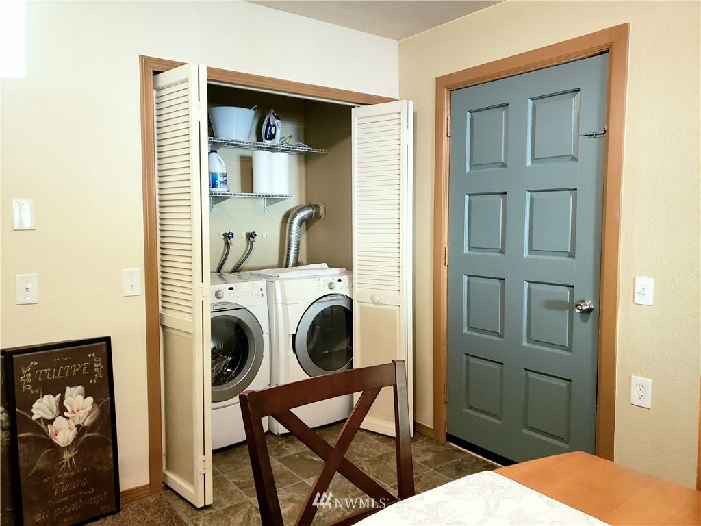 6922 Mullen Road Southeast Olympia, WA 98503 - Photo 12 of 23 Gallery Image 12