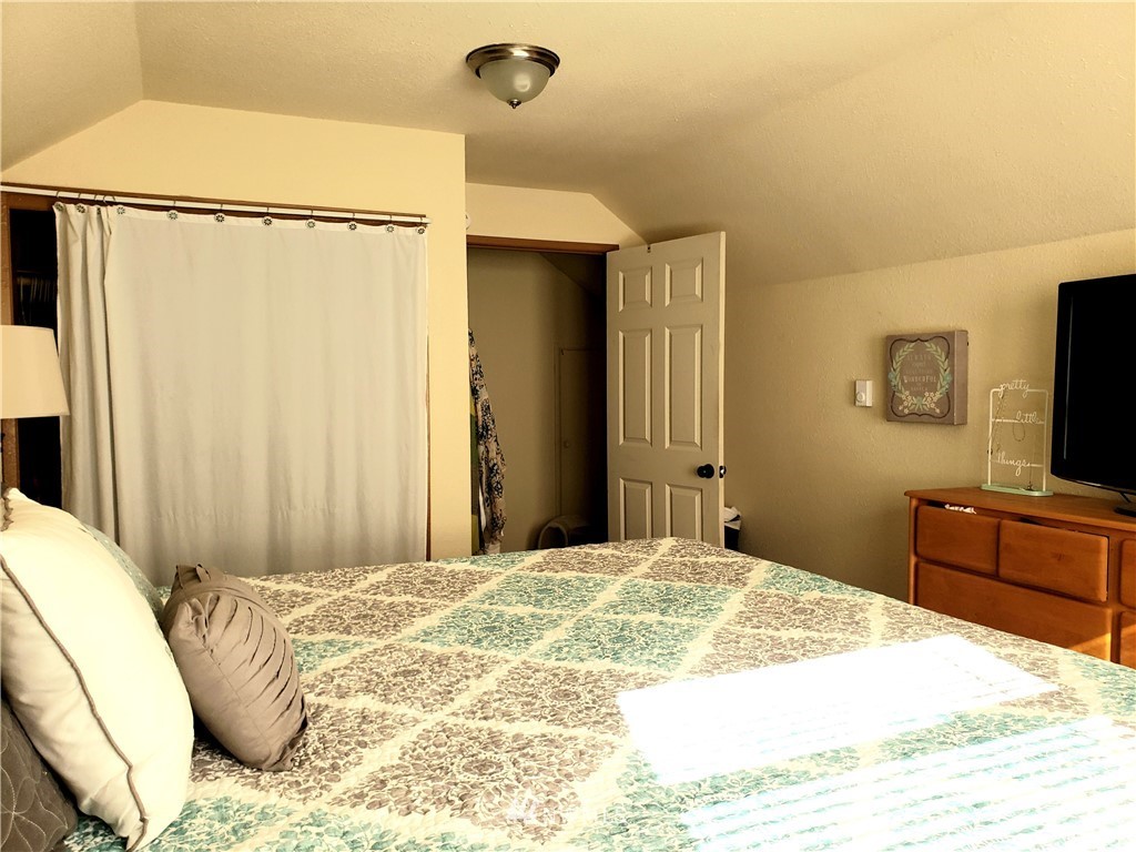 6922 Mullen Road Southeast Olympia, WA 98503 - Photo 20 of 23 Gallery Image 20