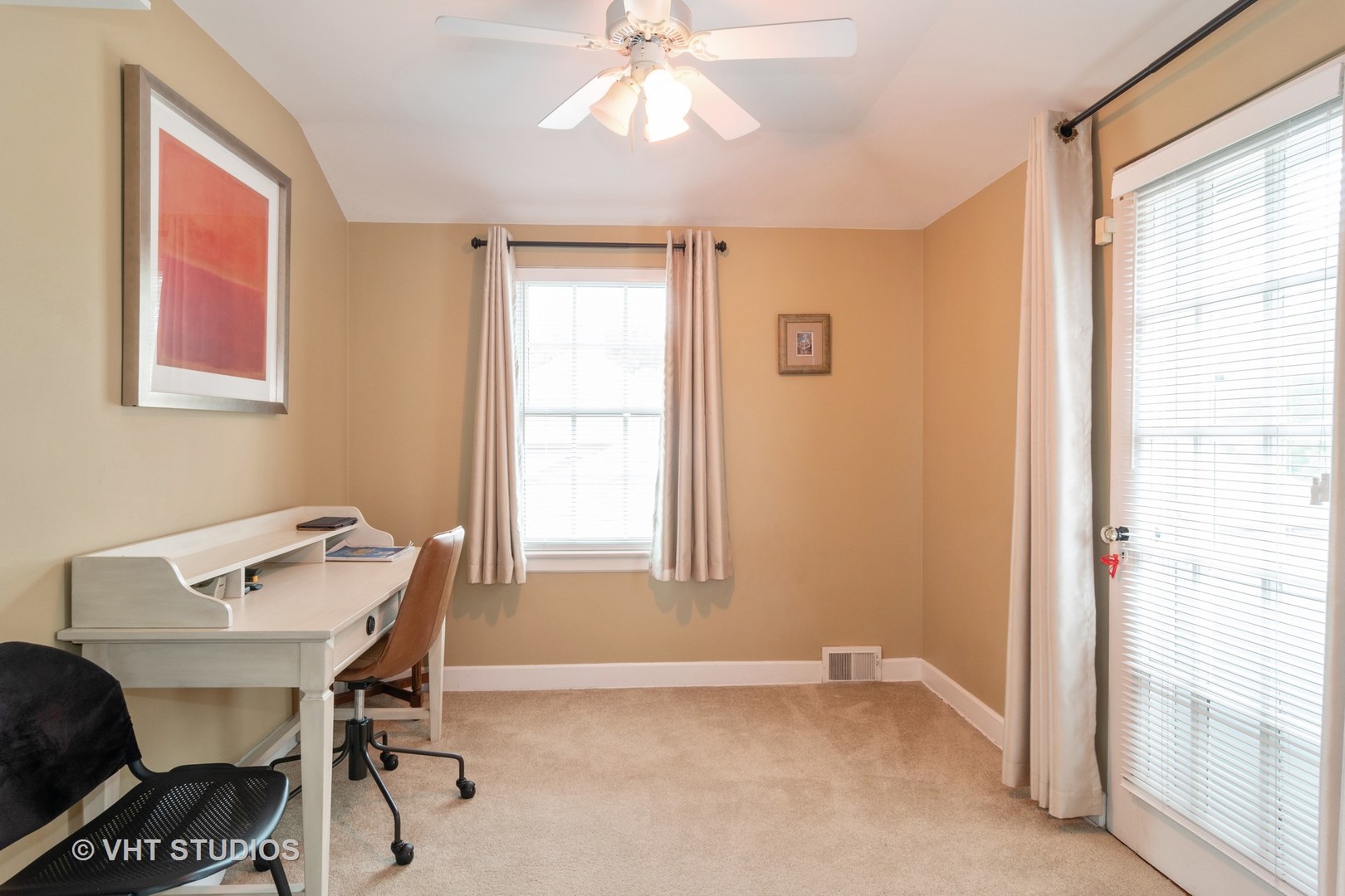 591 East Parkway Road Riverside, IL 60546 - Photo 12 of 22