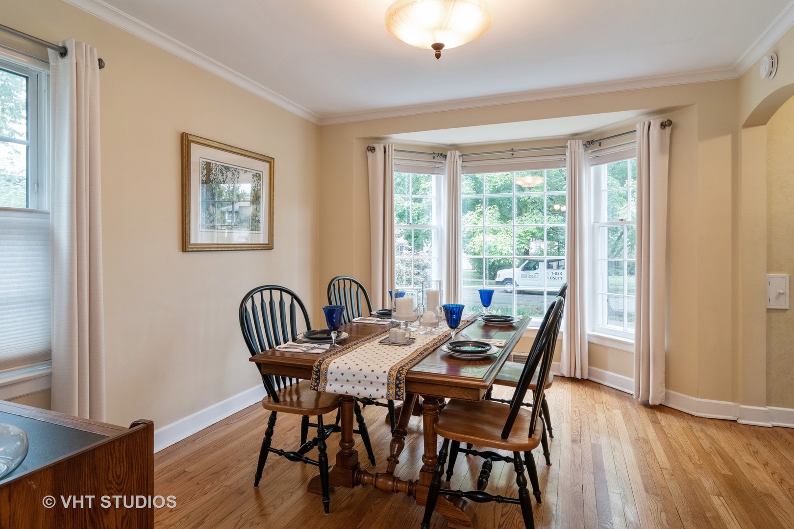591 East Parkway Road Riverside, IL 60546 - Photo 7 of 22