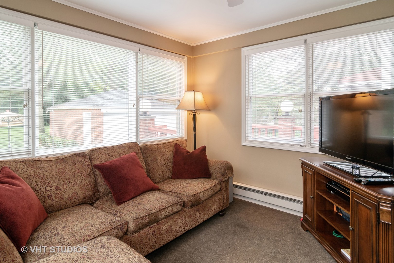 591 East Parkway Road Riverside, IL 60546 - Photo 9 of 22
