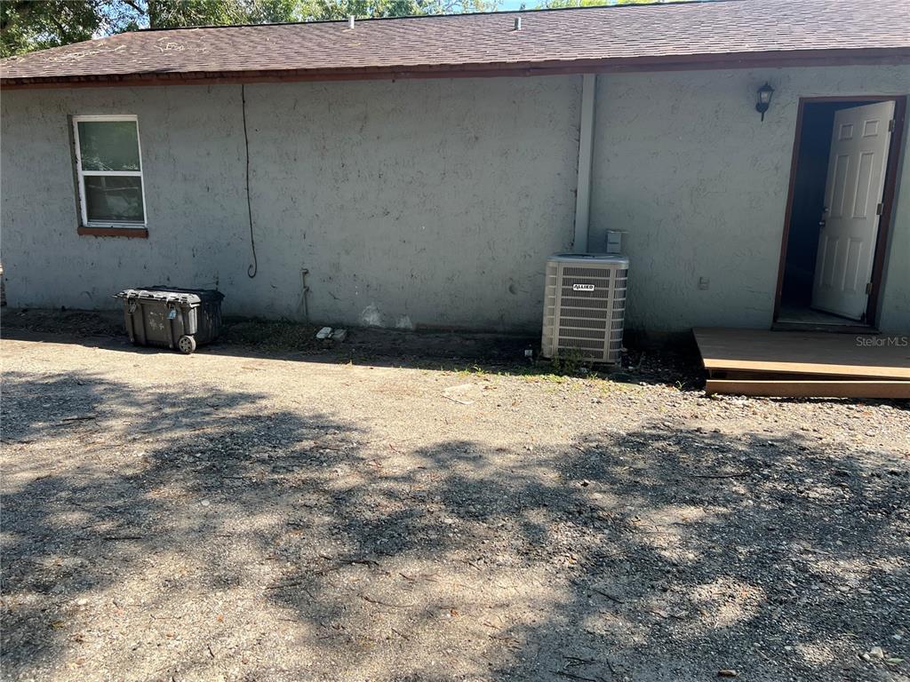 920 Maydell Drive, Unit B Tampa, FL 33619 - Photo 6 of 7 a view of an outdoor space