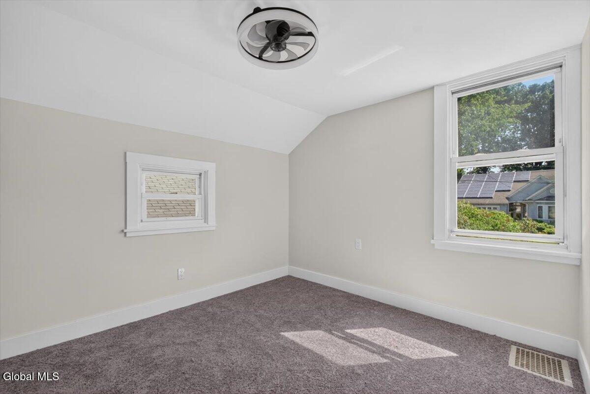 32 Dorlyn Road Colonie, NY 12205 - Photo 20 of 34 19-DSC07064