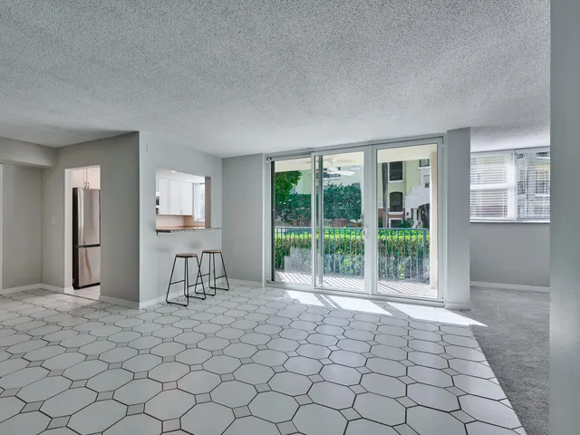 a view of a livingroom with furniture