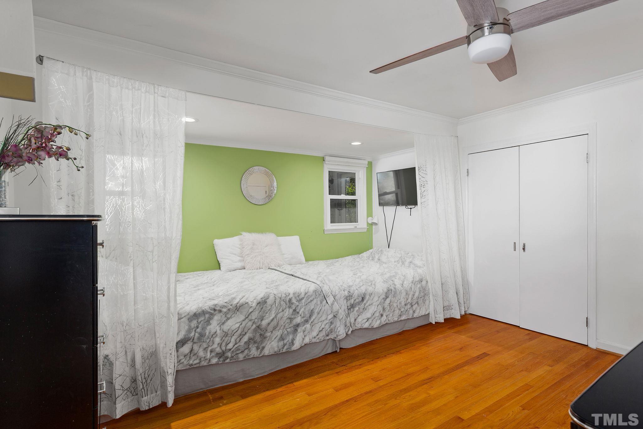5008 Picardy Place Raleigh, NC 27612 - Photo 3 of 79 Gallery Image 3