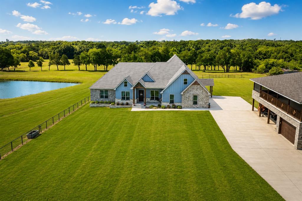 790 Bones Chapel Road Whitesboro, TX 76273 - Photo 2 of 39
