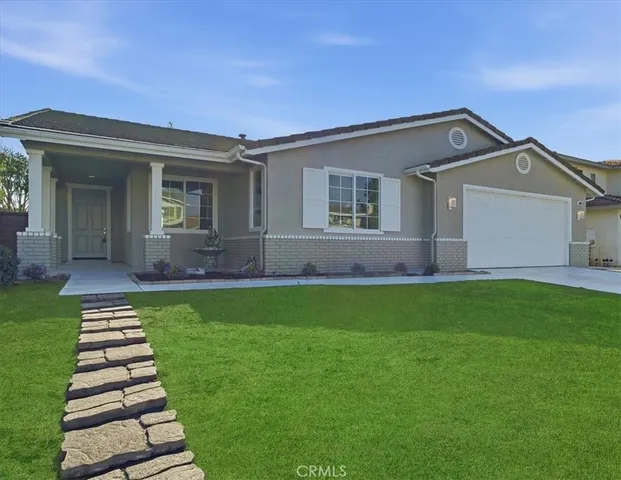 $899,900 | 13525 Aspen Grove Road, Eastvale, CA 92880