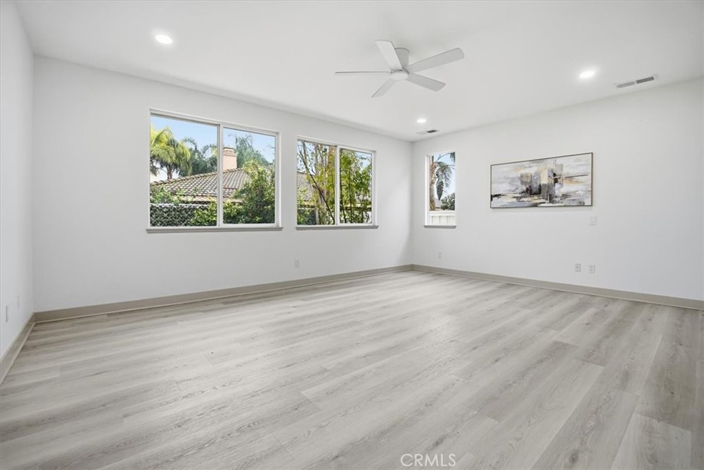 13525 Aspen Grove Road Eastvale, CA 92880 - Photo 19 of 29 HUGE PRIMARY SUITE