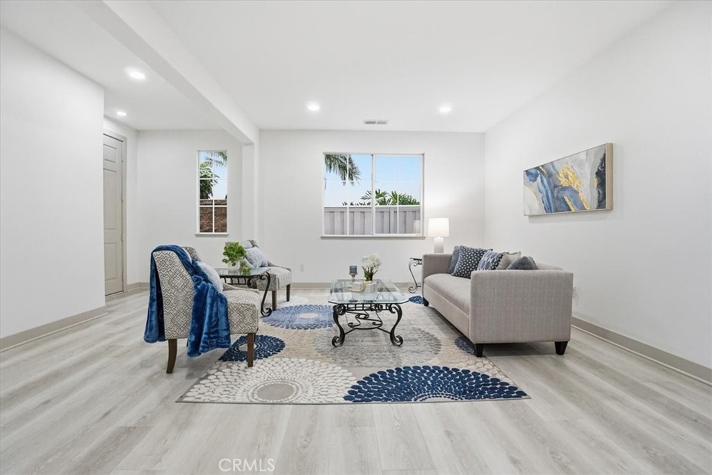 13525 Aspen Grove Road Eastvale, CA 92880 - Photo 3 of 29