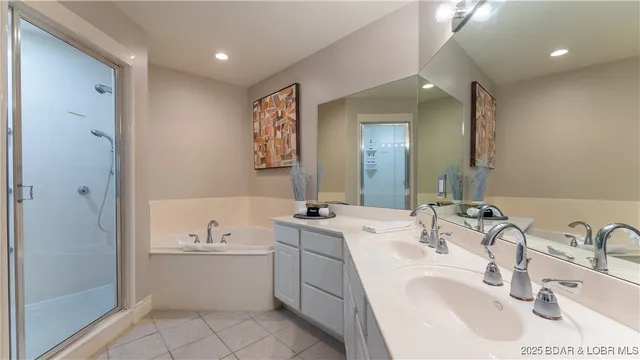 $649,000 | 118 Falls Point Drive, Unit 5B, Lake Ozark, MO 65049