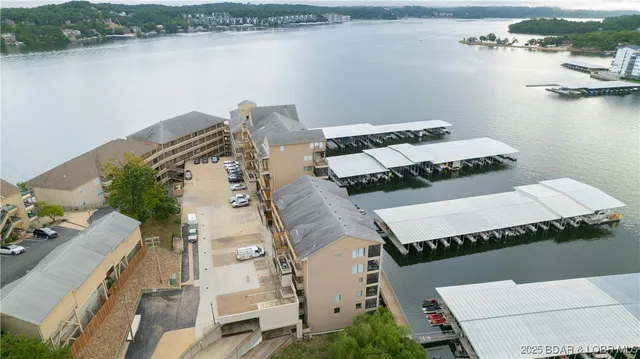 $649,000 | 118 Falls Point Drive, Unit 5B, Lake Ozark, MO 65049
