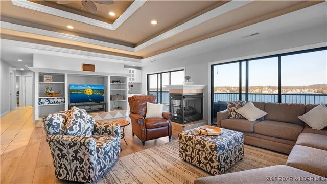 $649,000 | 118 Falls Point Drive, Unit 5B, Lake Ozark, MO 65049