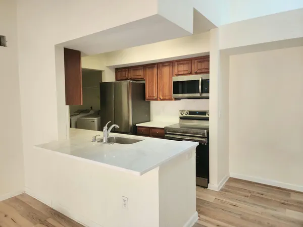 $2,499 | 1481 Center St Extension, Unit 904, Mount Pleasant, SC 29464