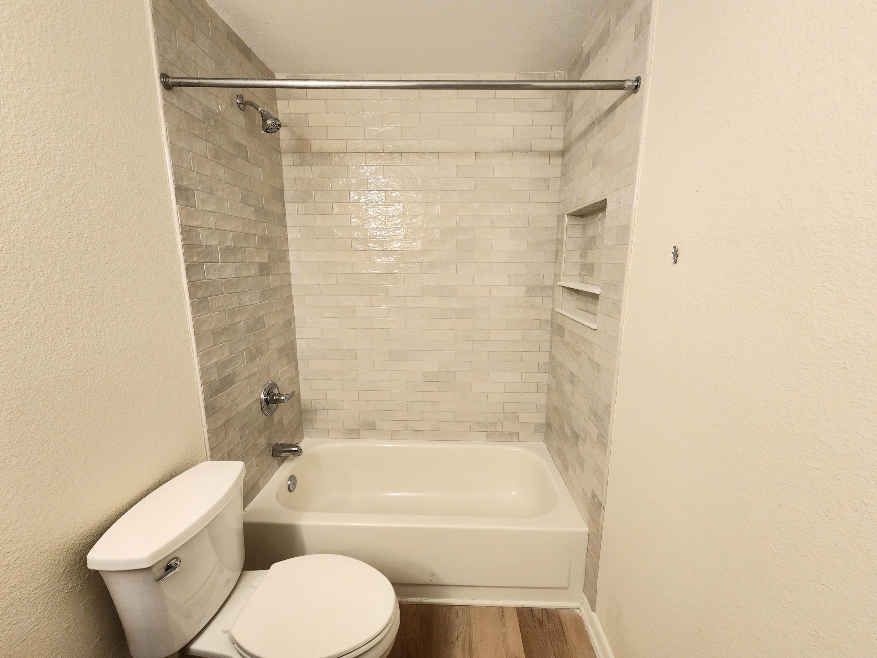 1481 Center St Extension, Unit 904 Mount Pleasant, SC 29464 - Photo 9 of 13 20251125_084332