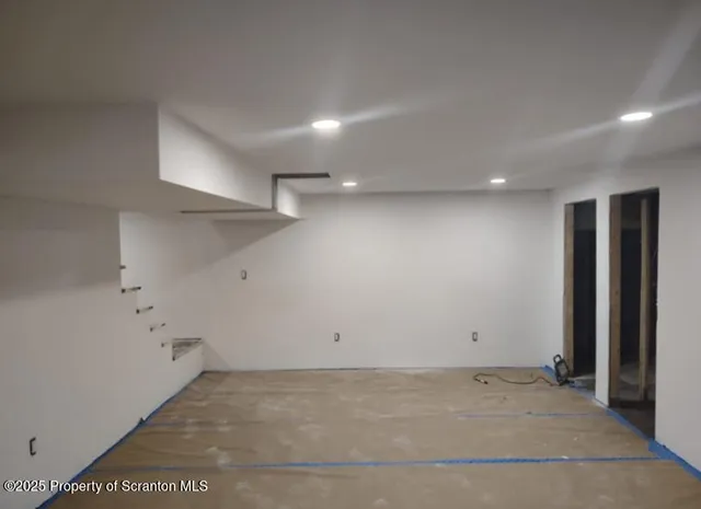 an empty room with entrance