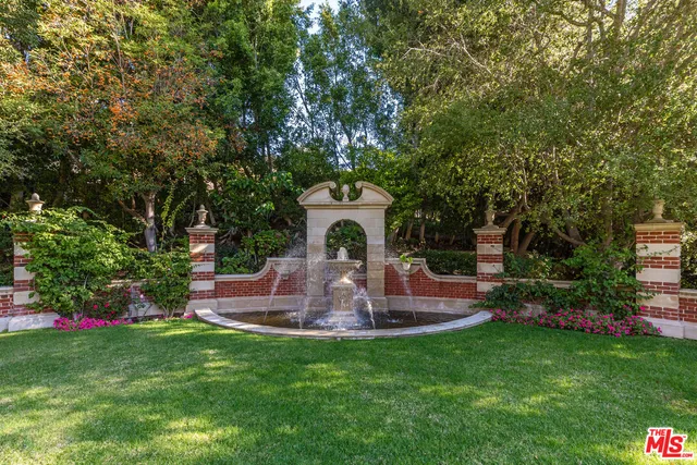 $175,000 | 500 St Cloud Road, Los Angeles, CA 90077