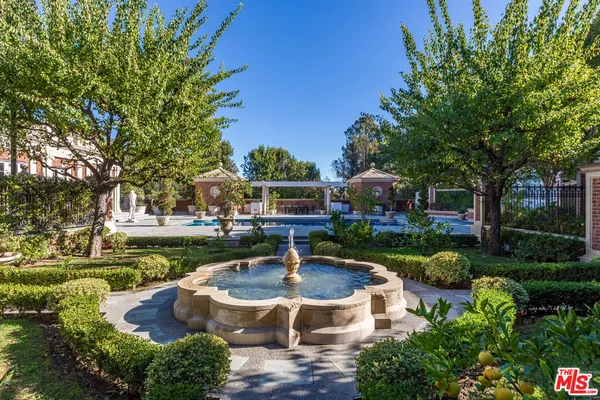 $150,000 | 500 St Cloud Road, Los Angeles, CA 90077