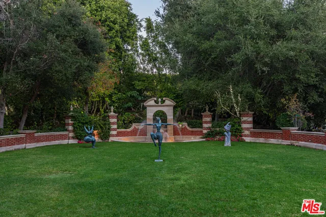 $175,000 | 500 St Cloud Road, Los Angeles, CA 90077