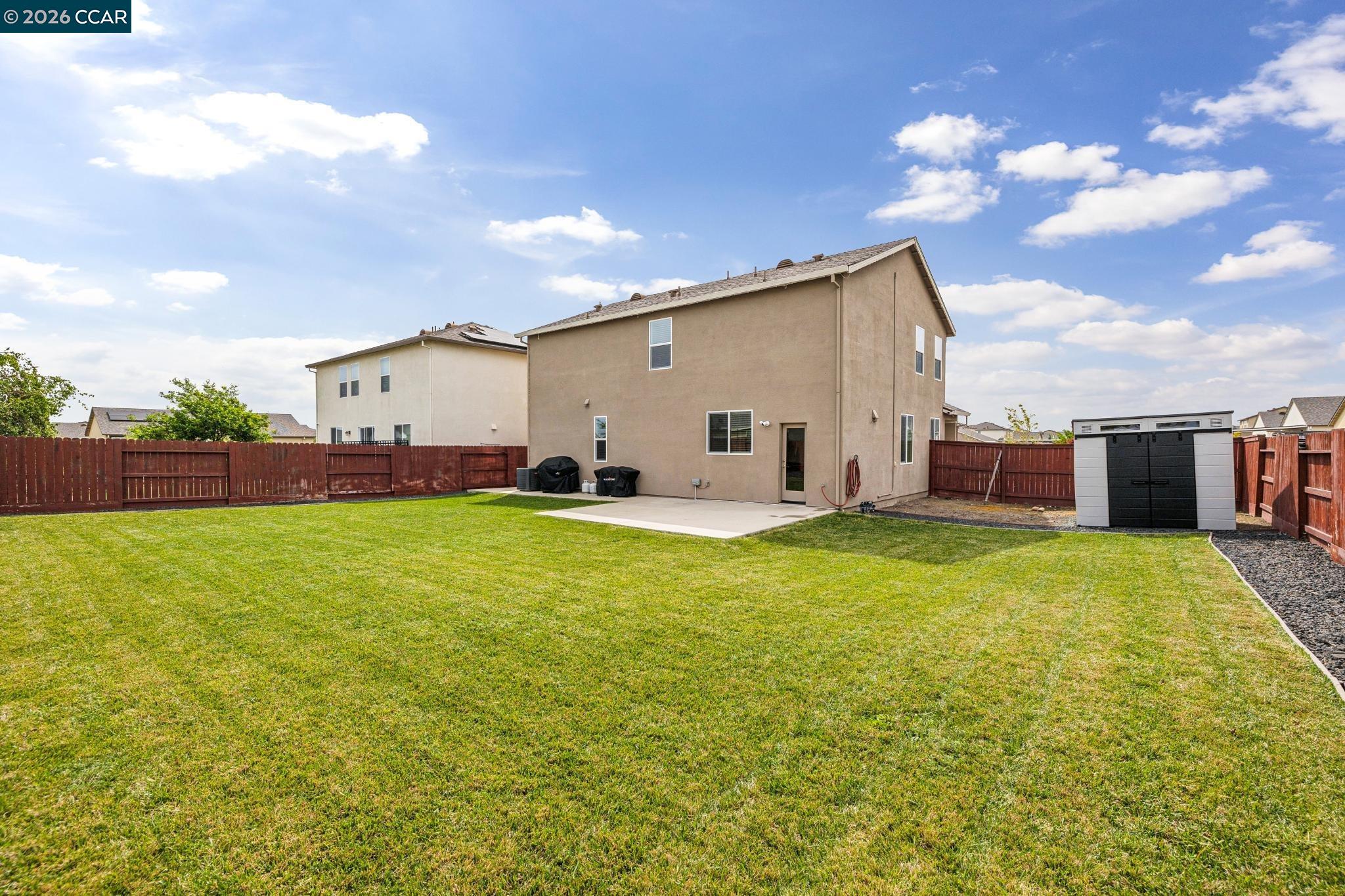 4748 Beacon Way Rio Vista, CA 94571 - Photo 34 of 35 a view of a backyard
