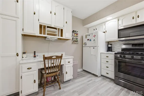 $212,000 | 4501 Eli Drive, Unit G, St. Louis, MO 63128