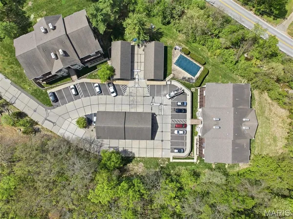 $212,000 | 4501 Eli Drive, Unit G, St. Louis, MO 63128