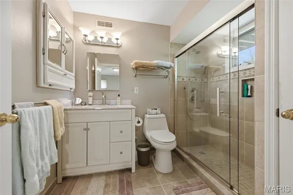 $212,000 | 4501 Eli Drive, Unit G, St. Louis, MO 63128