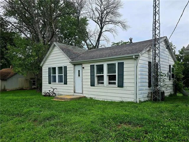 $34,900 | 207 West 5th Street, Brunswick, MO 65236