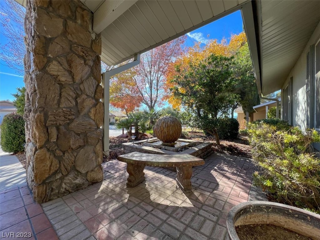 1407 Bronco Road Boulder City, NV 89005 - Photo 2 of 38 Water feature and gardens