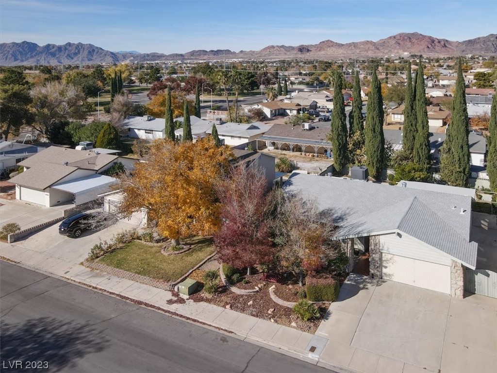 1407 Bronco Road Boulder City, NV 89005 - Photo 4 of 38 Gallery Image 4
