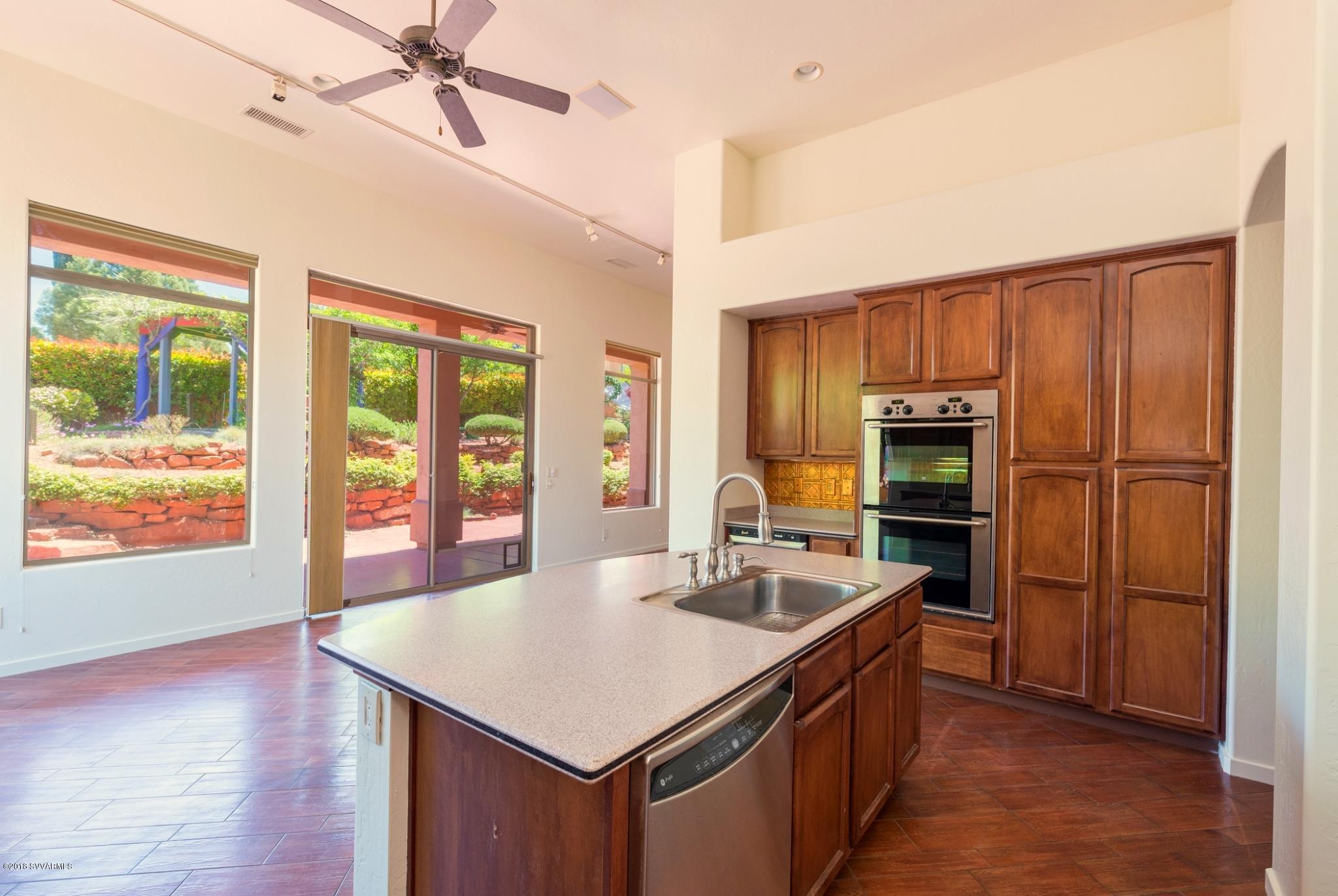 180 Ridge Rock Road Sedona, AZ 86351 - Photo 9 of 24 0012 Island
