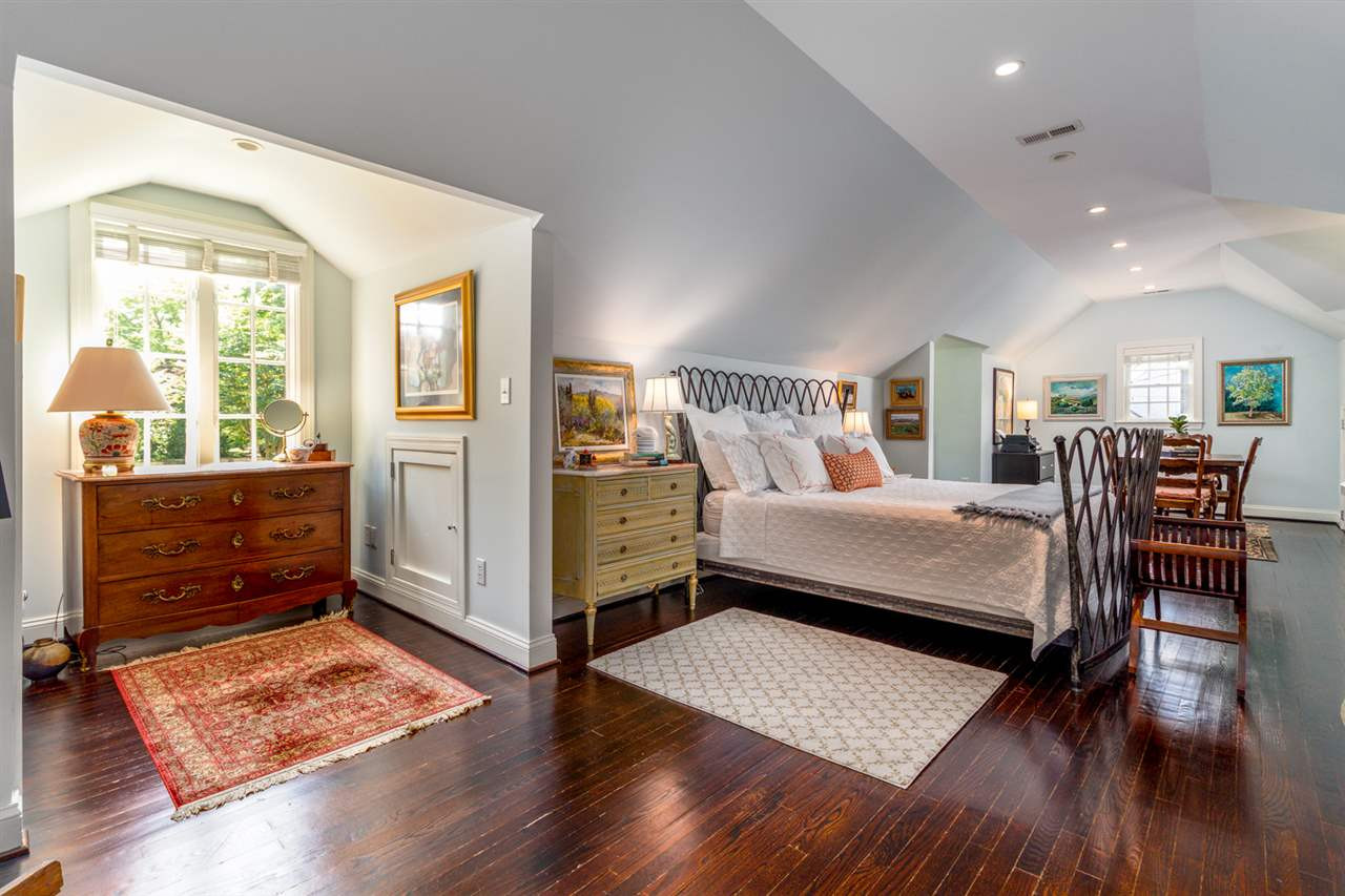 1321 Brooks Avenue Raleigh, NC 27607 - Photo 17 of 30 Spacious and cozy at the same time with adjoining Sitting and Office areas. Master Suite
