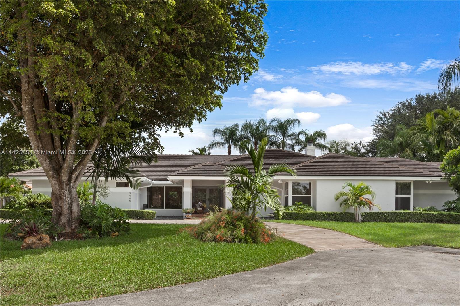 9965 Southwest 125th Terrace Miami, FL 33176 - Photo 1 of 33