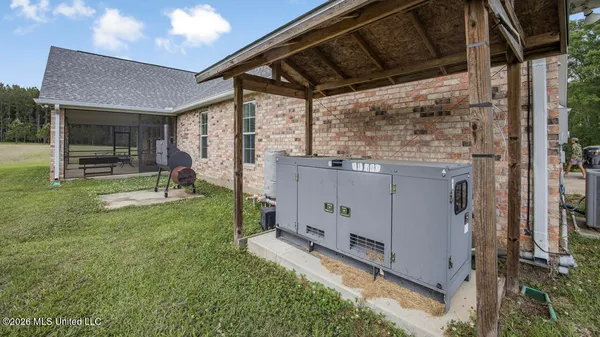 $725,000 | 1021 Tyler Drive, Summit, MS 39666