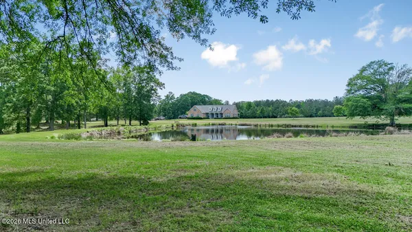 $725,000 | 1021 Tyler Drive, Summit, MS 39666
