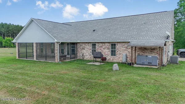 $725,000 | 1021 Tyler Drive, Summit, MS 39666