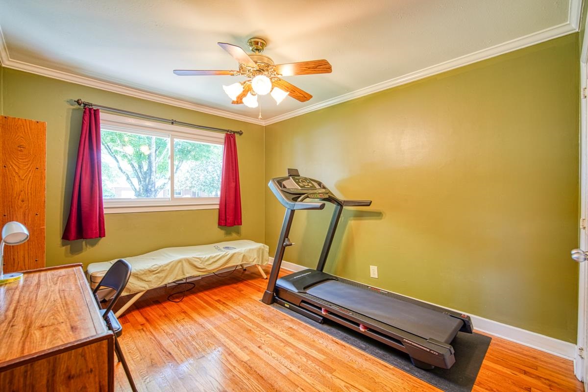 8 Camelback Road Greenville, SC 29617 - Photo 23 of 33