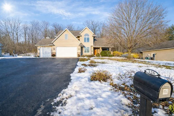 $475,000 | 328 Nordveien Drive, Boyceville, WI 54725