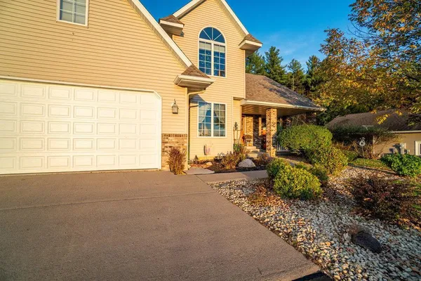 $475,000 | 328 Nordveien Drive, Boyceville, WI 54725
