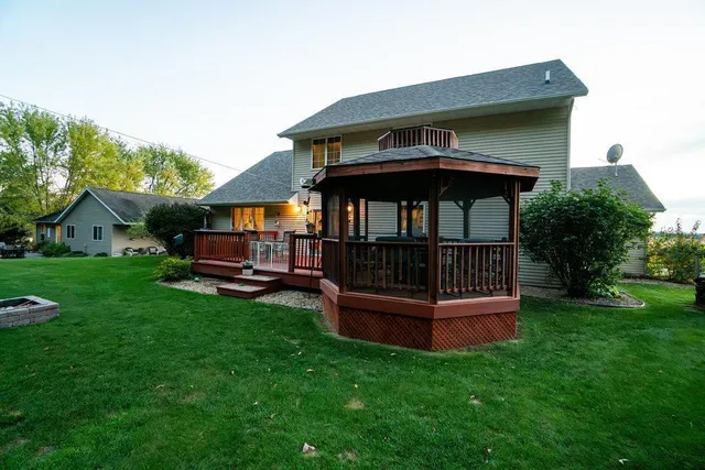 $475,000 | 328 Nordveien Drive, Boyceville, WI 54725