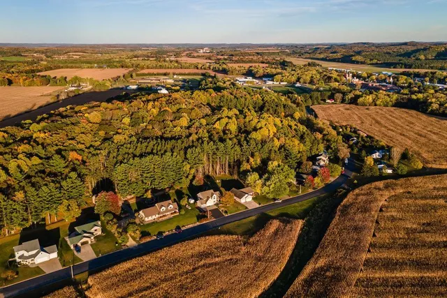 $475,000 | 328 Nordveien Drive, Boyceville, WI 54725