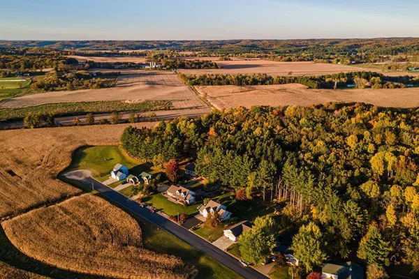 $475,000 | 328 Nordveien Drive, Boyceville, WI 54725