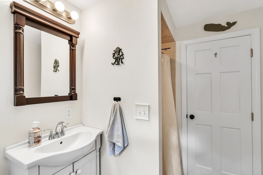 4 Roch Circle Brockton, MA 02301 - Photo 32 of 32