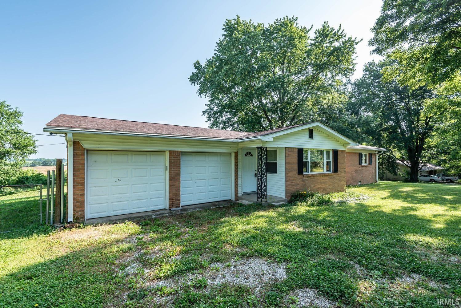 527 Grandma Brown Road Mitchell, IN 47446 - Photo 4 of 26