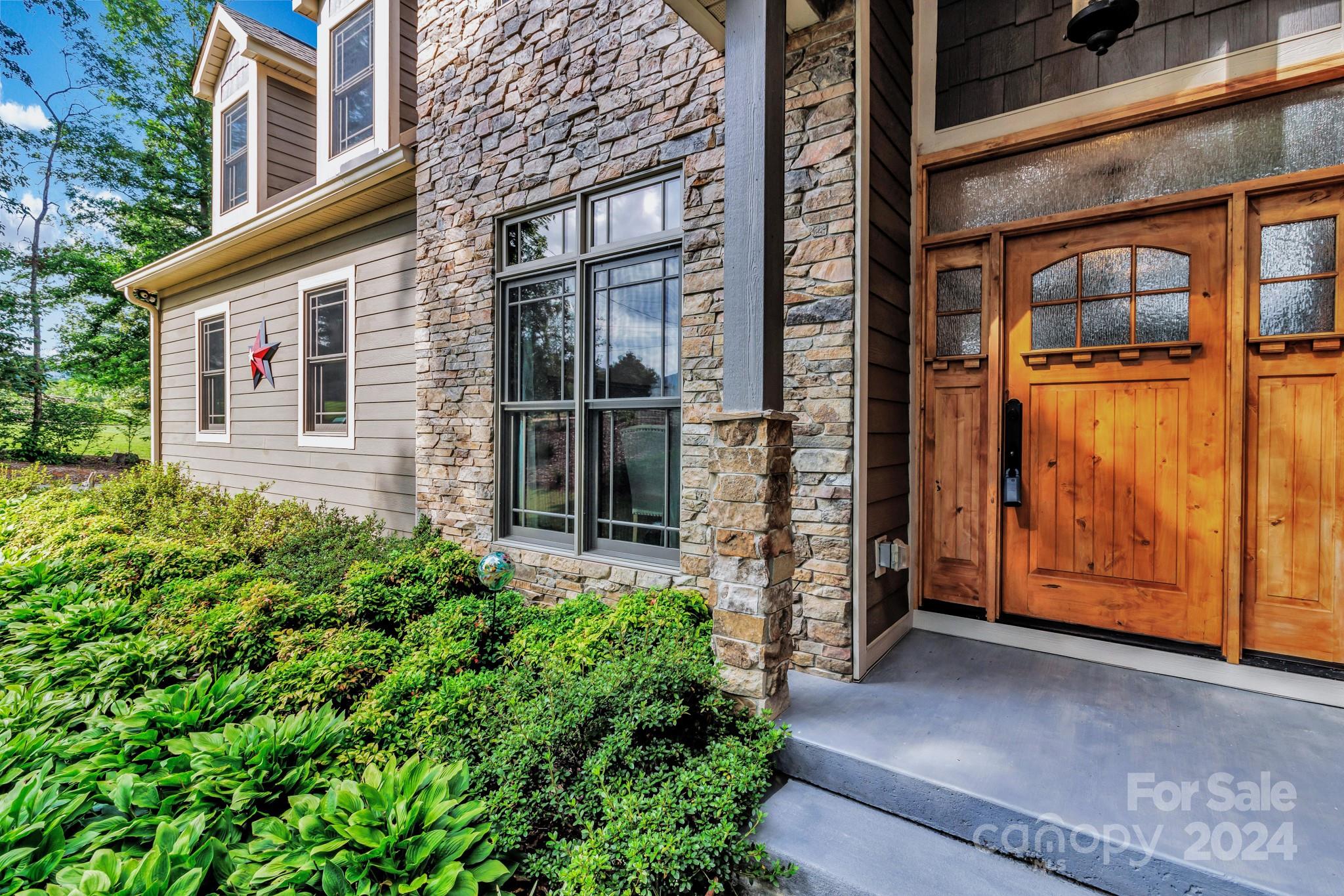 728 Bryson Road Candler, NC 28715 - Photo 6 of 48 Gallery Image 6