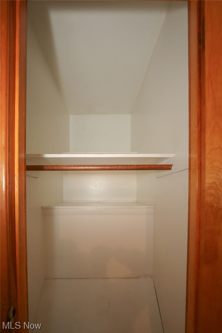 3641 Longfield Road Ravenna, OH 44266 - Photo 21 of 32 Spacious closet with lofted ceiling